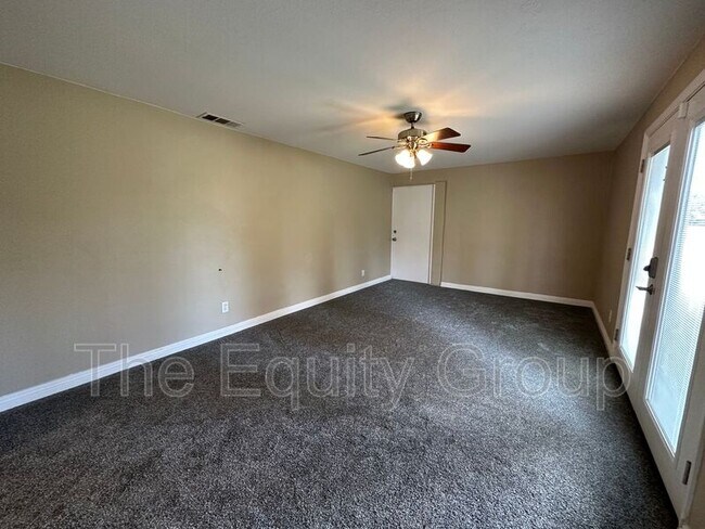 Building Photo - 600 N Dickran Dr