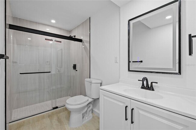Building Photo - 1435 Eden Dr