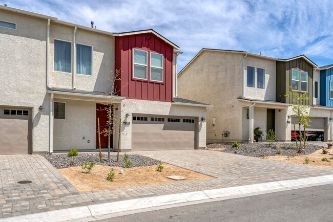 Building Photo - 4928 Black Falcon Way