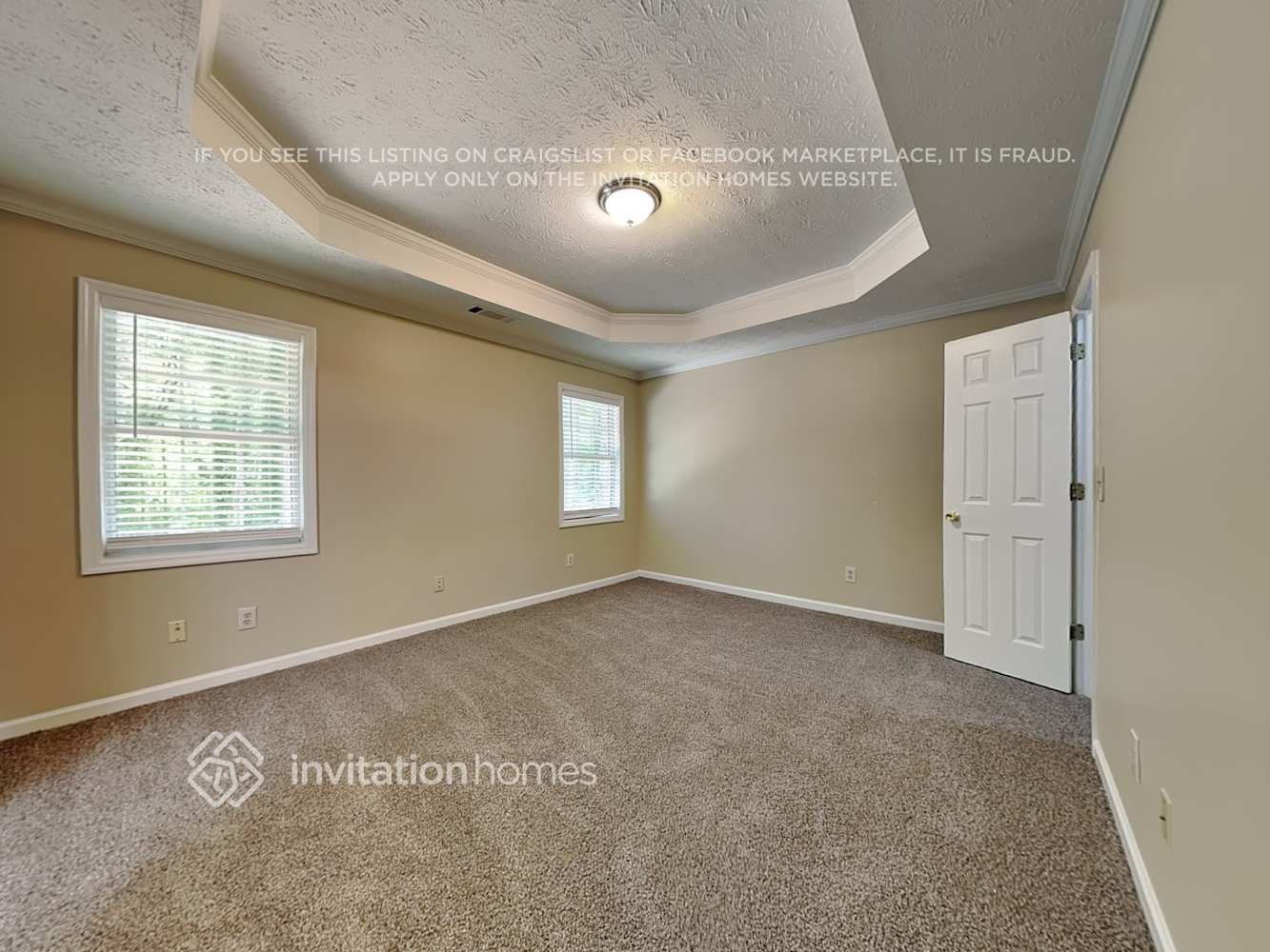 Building Photo - 5995 Rolling Oaks Ln