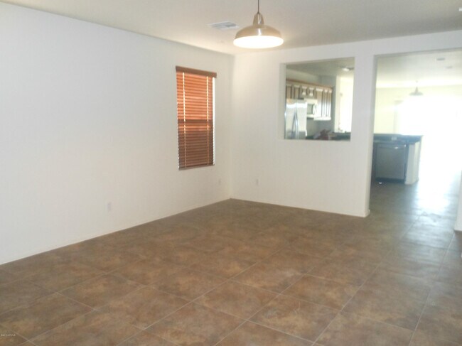 Building Photo - 17770 W Red Bird Rd