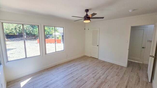 Building Photo - Beautifully Remodeled Detached 2 Bed 1 Bath Home with yard and pet friendly!