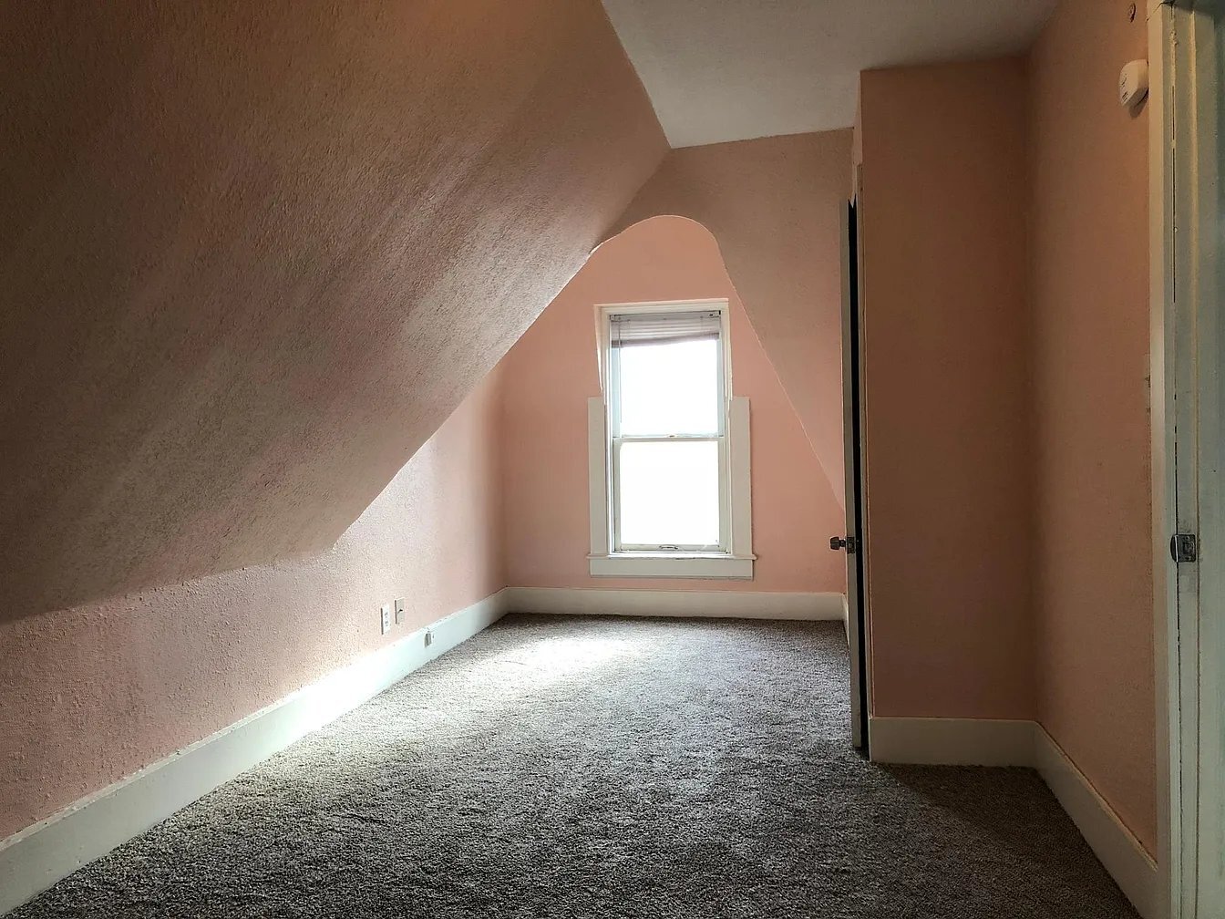 Building Photo - 1741 N Farwell Ave