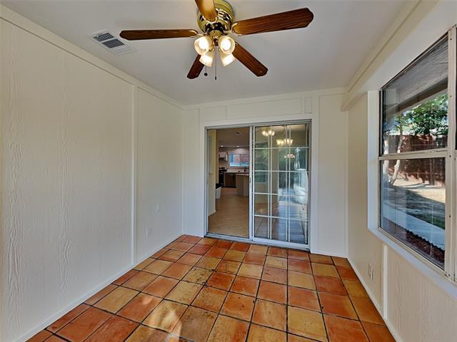 Building Photo - 9382 Live Oak Ln