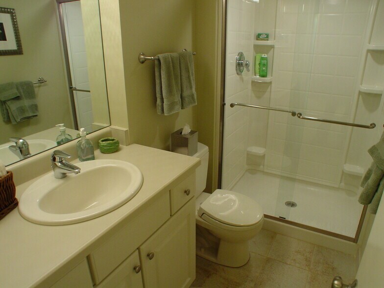 Building Photo - 3108 Eastwood Ct