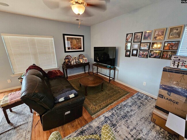 Building Photo - 136 Cordage Dr