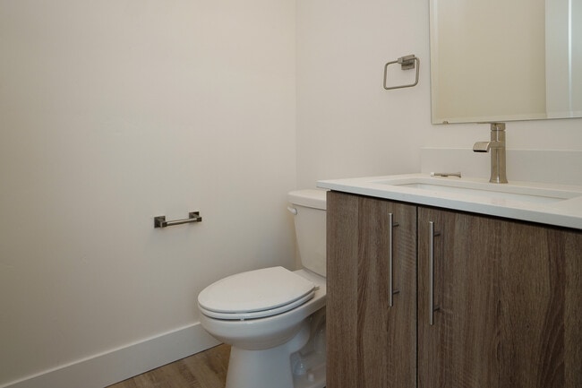 Building Photo - 4614 N Iota Ln