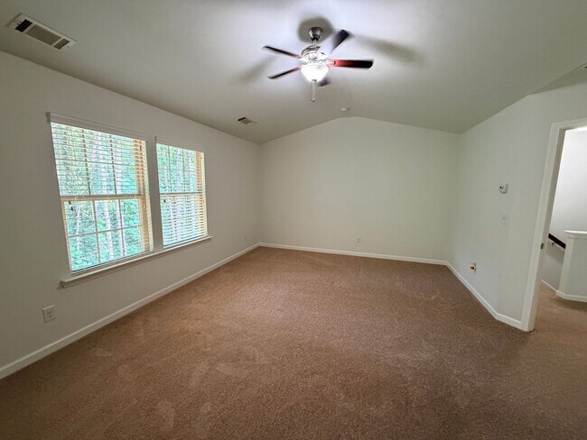 Building Photo - NEW LISTING - Spacious, Acworth Townhouse on Quiet Cul-de-sac!