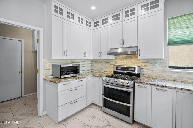 Building Photo - 7089 Tierra Roja St