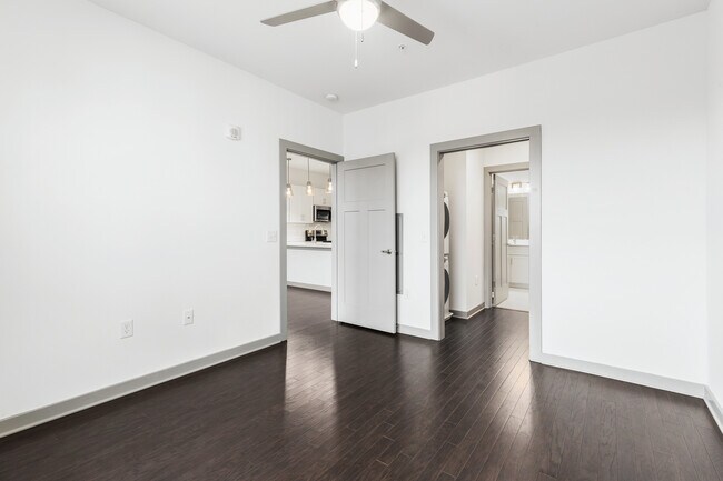 Building Photo - 1638 54th Ave N