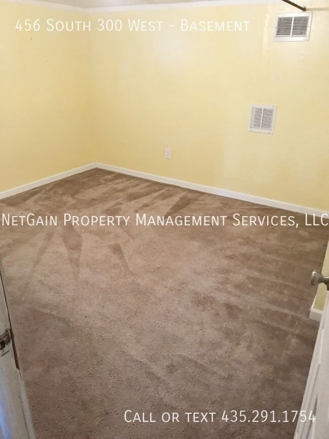 Building Photo - 456 S 300 W
