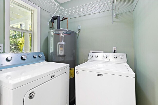 Building Photo - 8030 SW 120th St