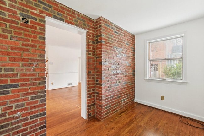 Building Photo - 5008 44th St NW