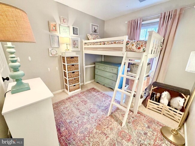 Building Photo - 46756 Woodmint Terrace