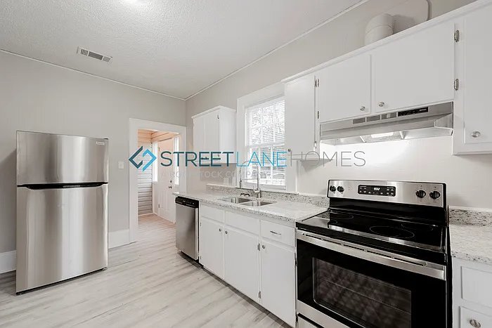 Building Photo - 2606 Geneva St