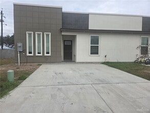 Building Photo - 6 6th St