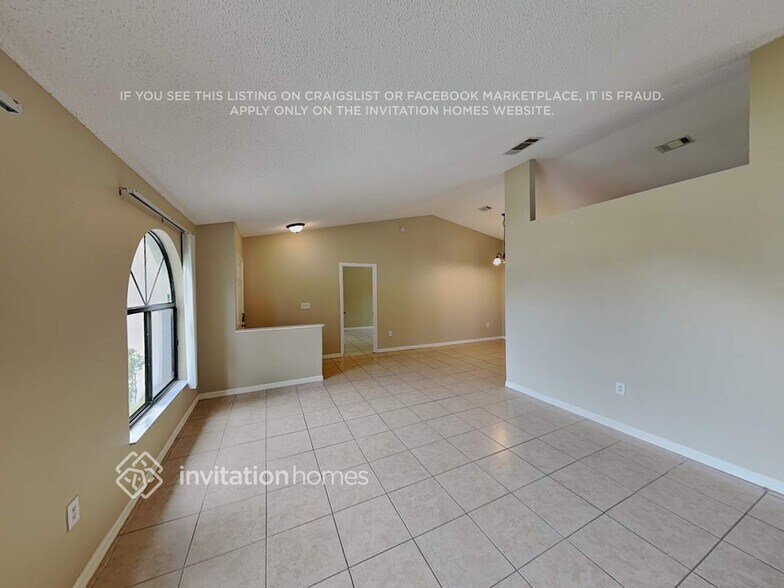 Building Photo - 138 Barrington Dr