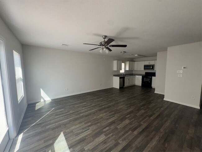 Building Photo - 15740 Del Norte Dr