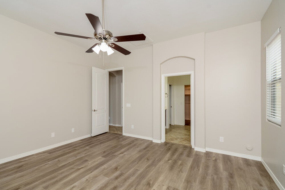 Building Photo - 13640 W Jesse Red Dr