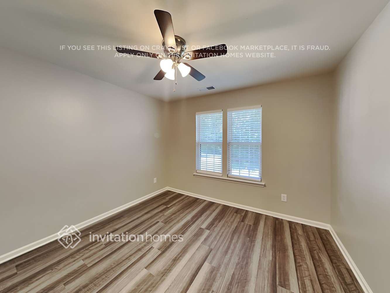 Building Photo - 3316 Continental Dr