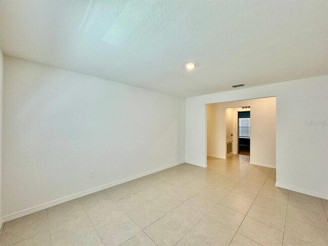 Building Photo - 10275 Purple Leaf Ct