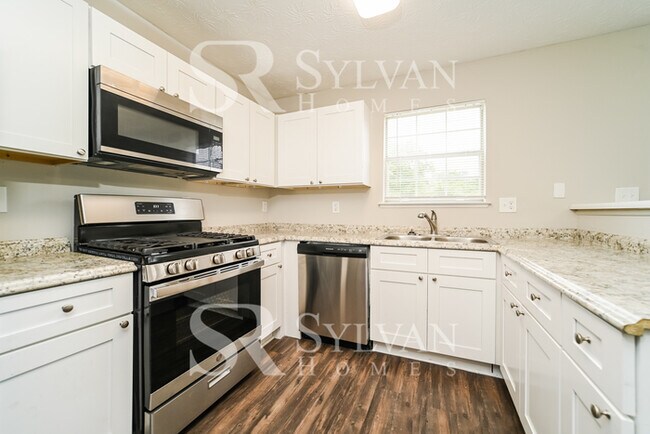 Building Photo - Your dream home is waiting for you. Hurry and Lease today!