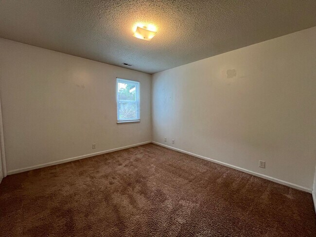 Building Photo - 1711 Wine Press Ct