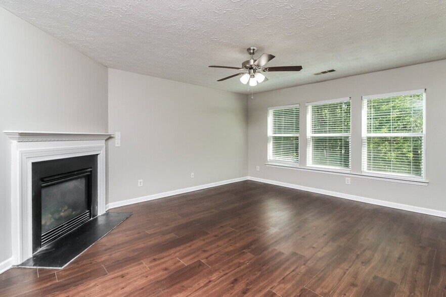 Building Photo - 15 Candy Lilly Ln