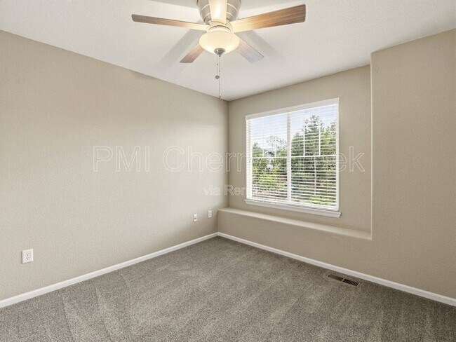 Building Photo - 10740 Southhaven Cir