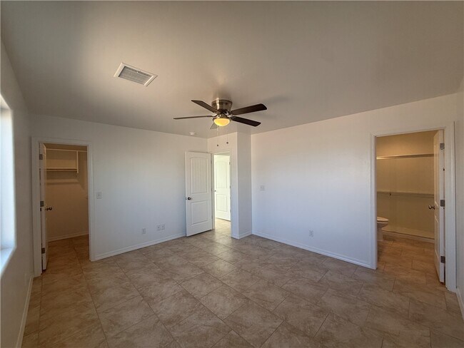 Building Photo - 953 Berk Ave