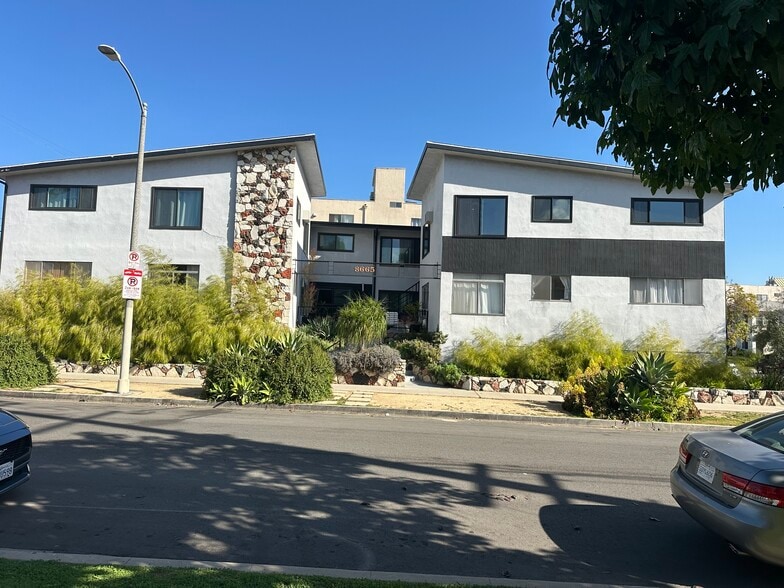 Building Photo - 6070 Pickford St