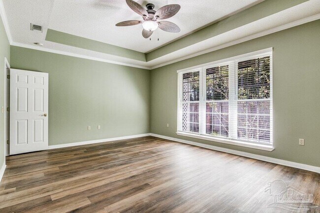 Building Photo - 1443 Champions Green Dr