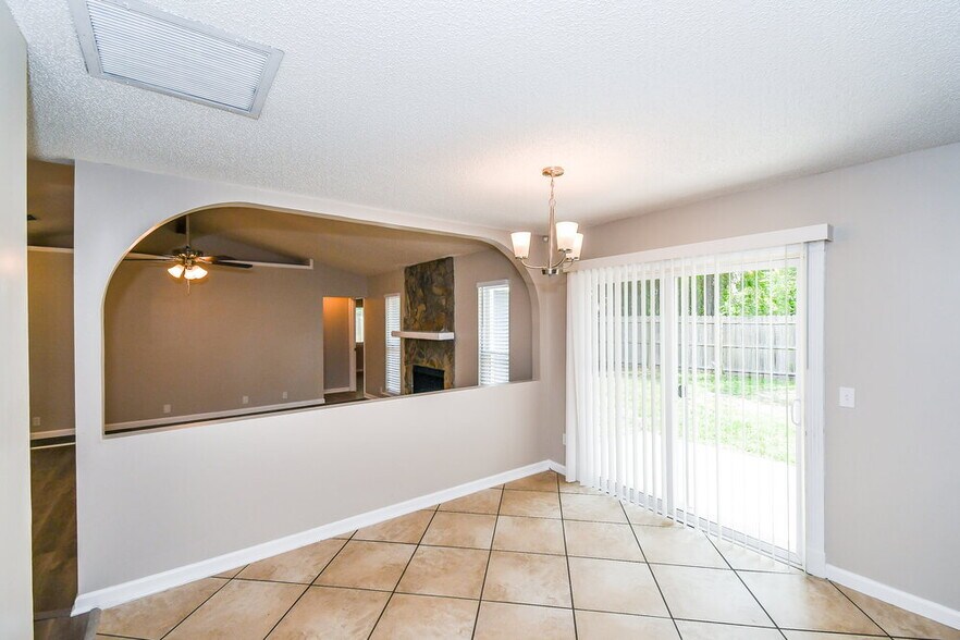 Building Photo - 7619 Jeremy David Ln