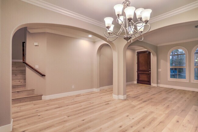 Building Photo - Calahonda