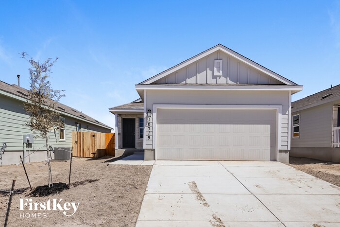 Primary Photo - 10719 Prusiner Dr