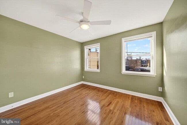 Building Photo - 7 E Fort Ave
