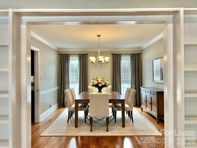 Building Photo - 8010 Silver Maple Ln