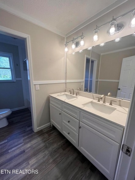 Building Photo - 3408 Hackberry Rd