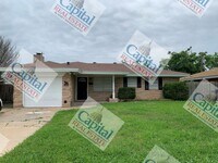 Building Photo - Cute Home Available!