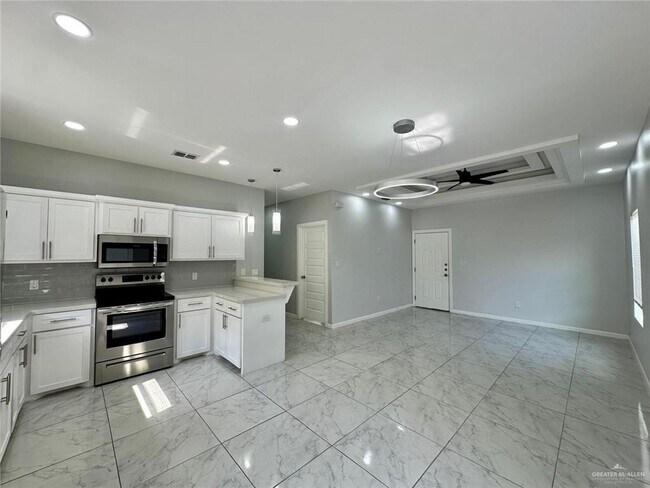 Building Photo - 3312 S Mia Ln