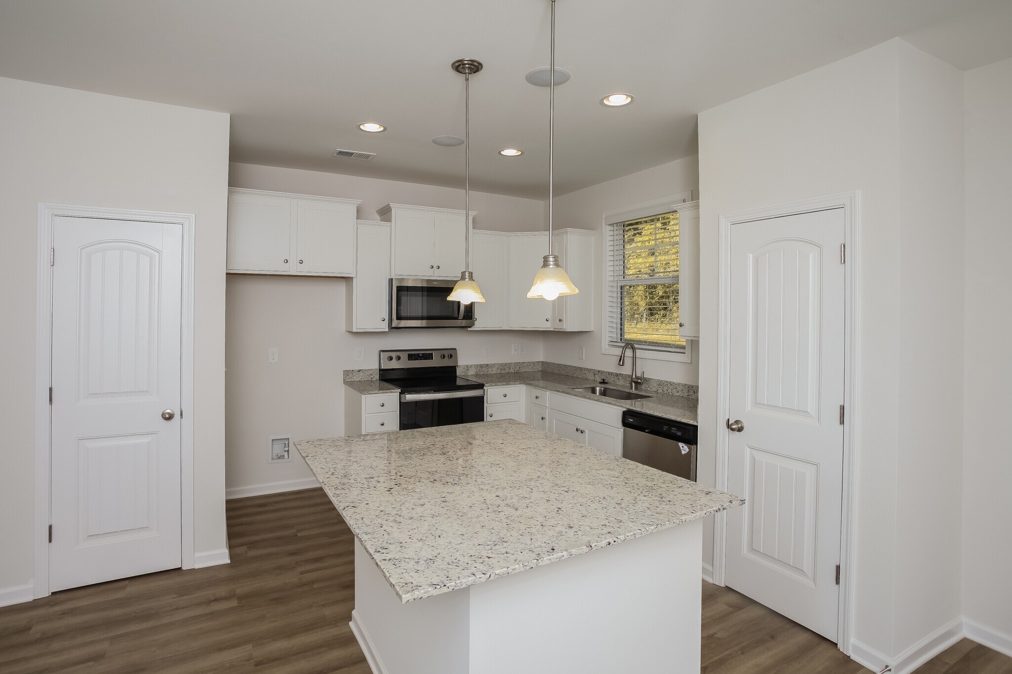 Building Photo - 176 Wahoo Cir