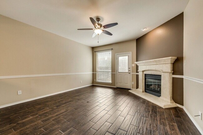 Building Photo - 4032 Martinsburg Dr