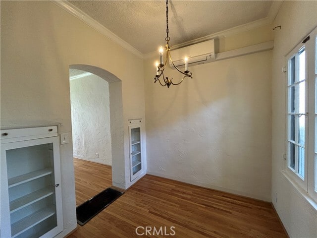 Building Photo - 75 N Catalina Ave