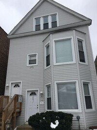 Building Photo - 3441 N Ridgeway Ave