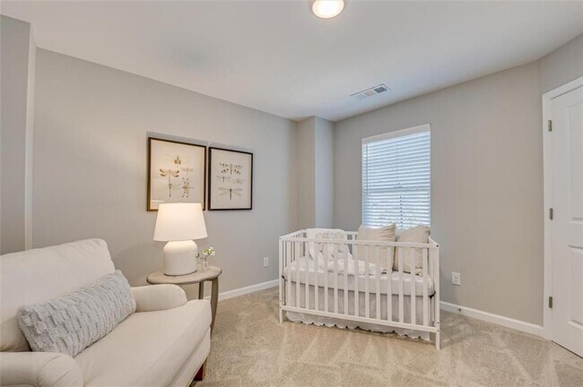 Building Photo - 105 Essence Dr