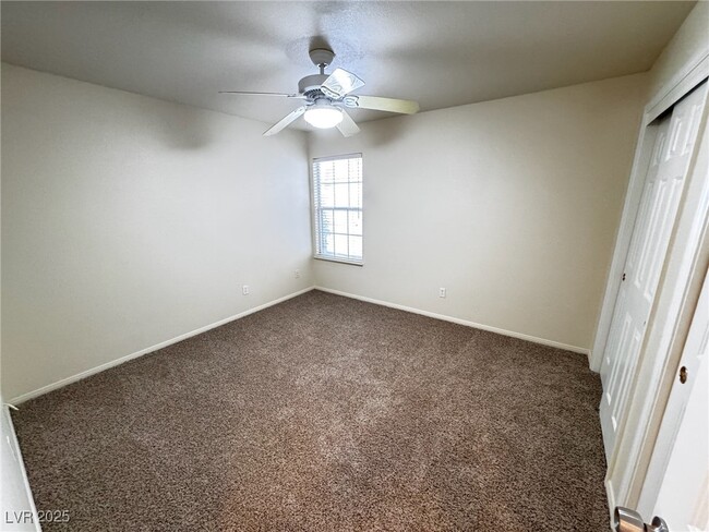 Building Photo - 5117 Elm Grove Dr