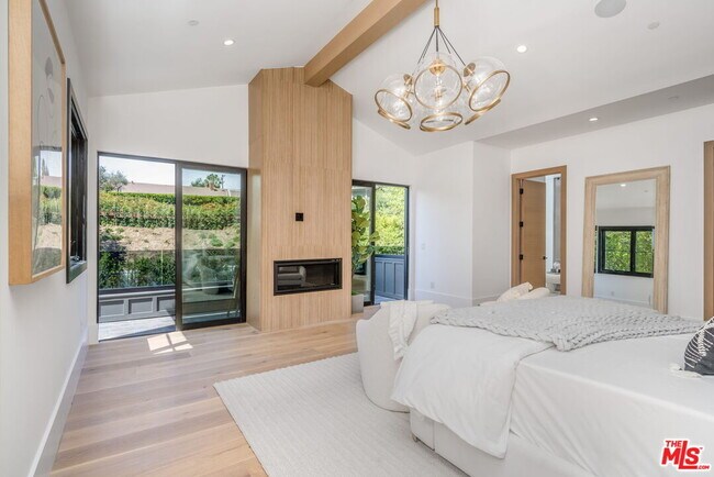 Building Photo - 16657 Oldham St