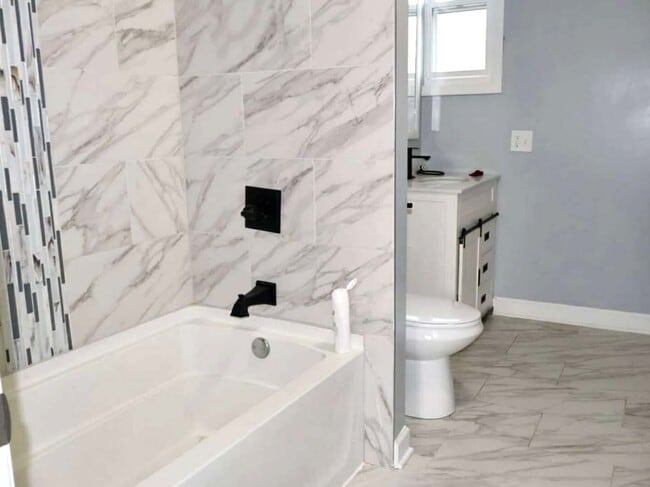 Building Photo - 1504 Hanover St