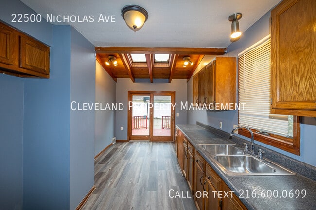 Building Photo - 22500 Nicholas Ave