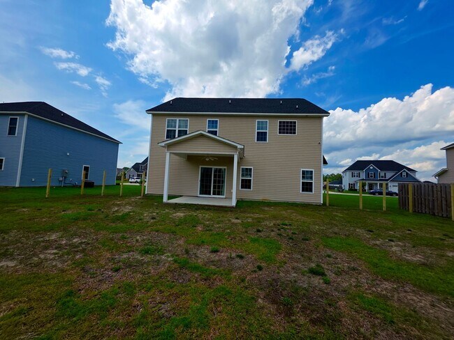 Building Photo - 4 BD in Stateside